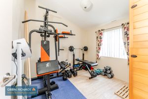 Bedroom- click for photo gallery